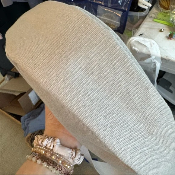 July Everyday Crescent sling bag with adjustable crossbody strap neutral - Picture 12 of 13